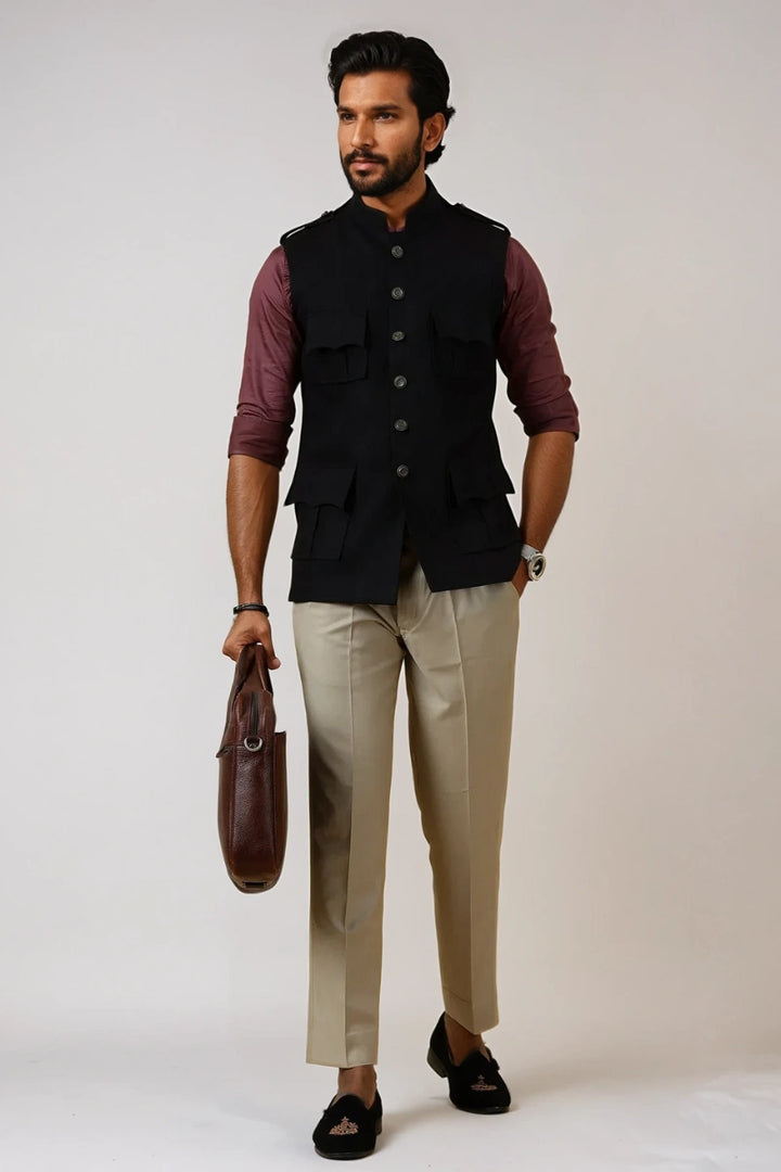 Men’s black tweed hunter jacket with box pleated pockets and metal buttons