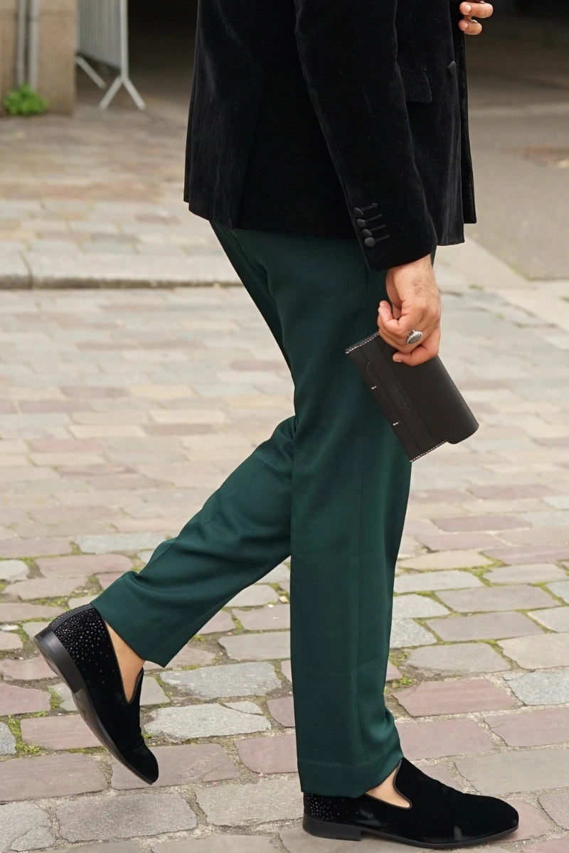 Slim fit men’s green pant