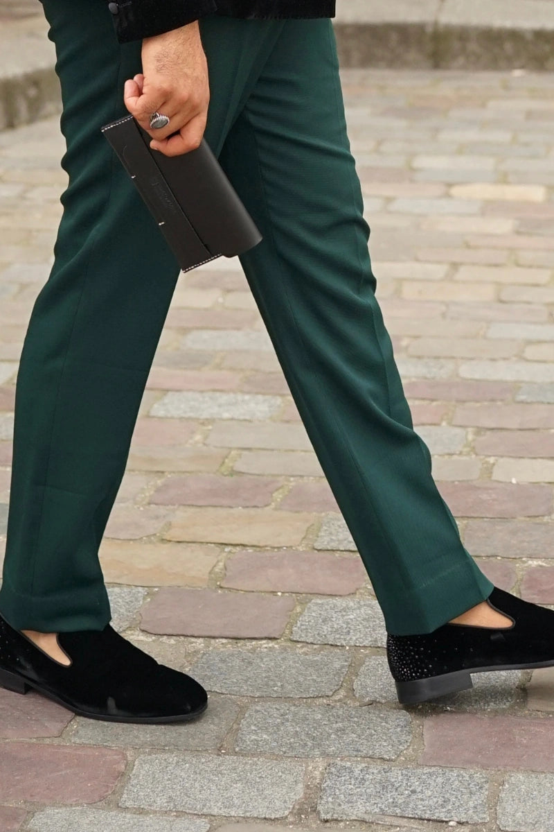 Men emerald green slim fit trousers