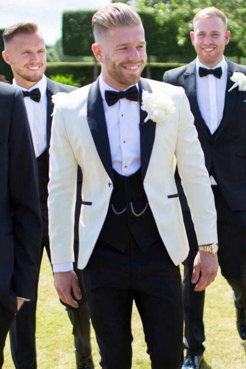 men-three-piece-suit-wedding-wear-groomsmen-suit-designer-bespoke-suit