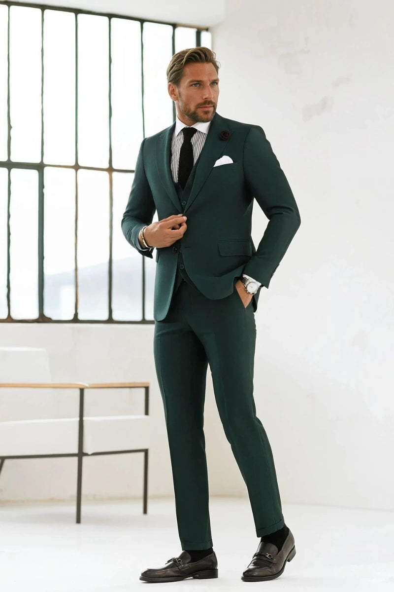 Elegant men’s suit set featuring coat-Front