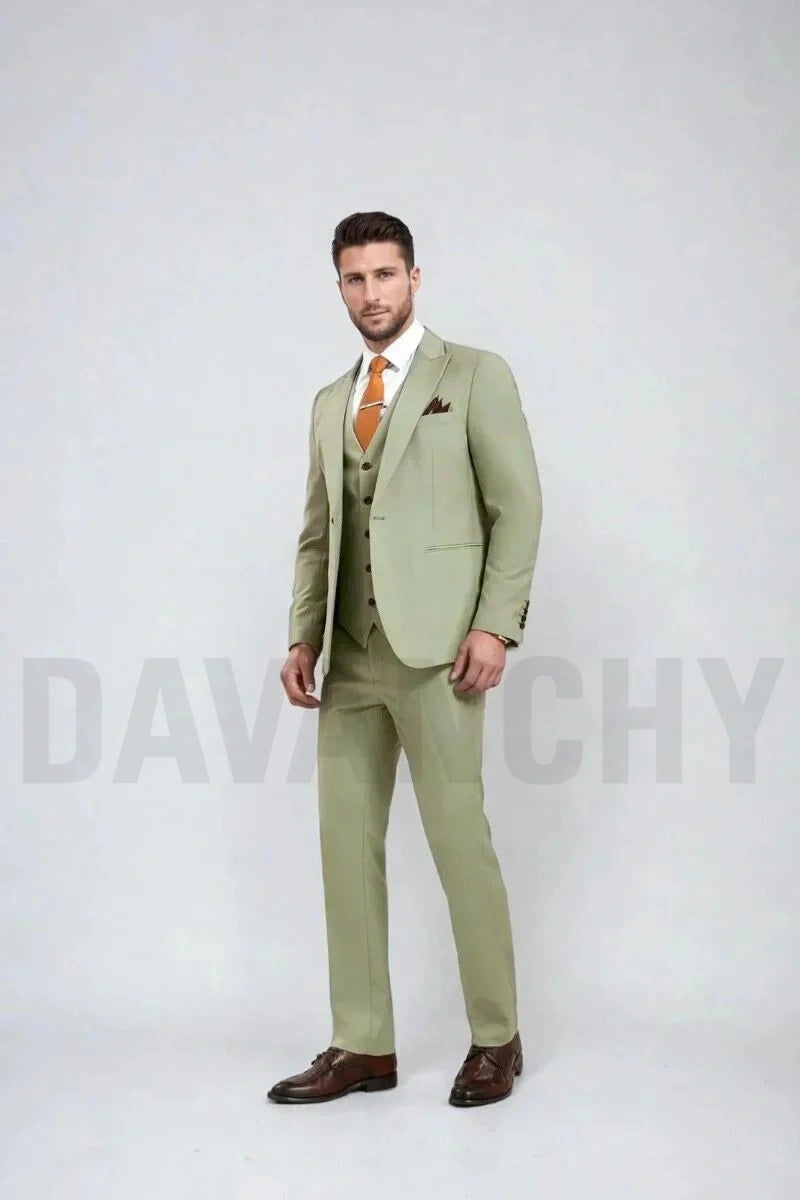 Business formal wear three piece suit-Side