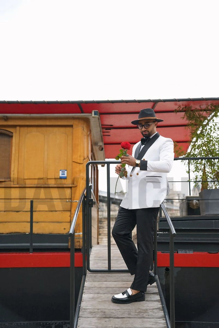 Formal white suit-Side