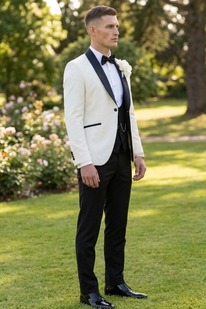 Men Off White Three Piece Bespoke Suit – Elegant Groom Wedding Outfit