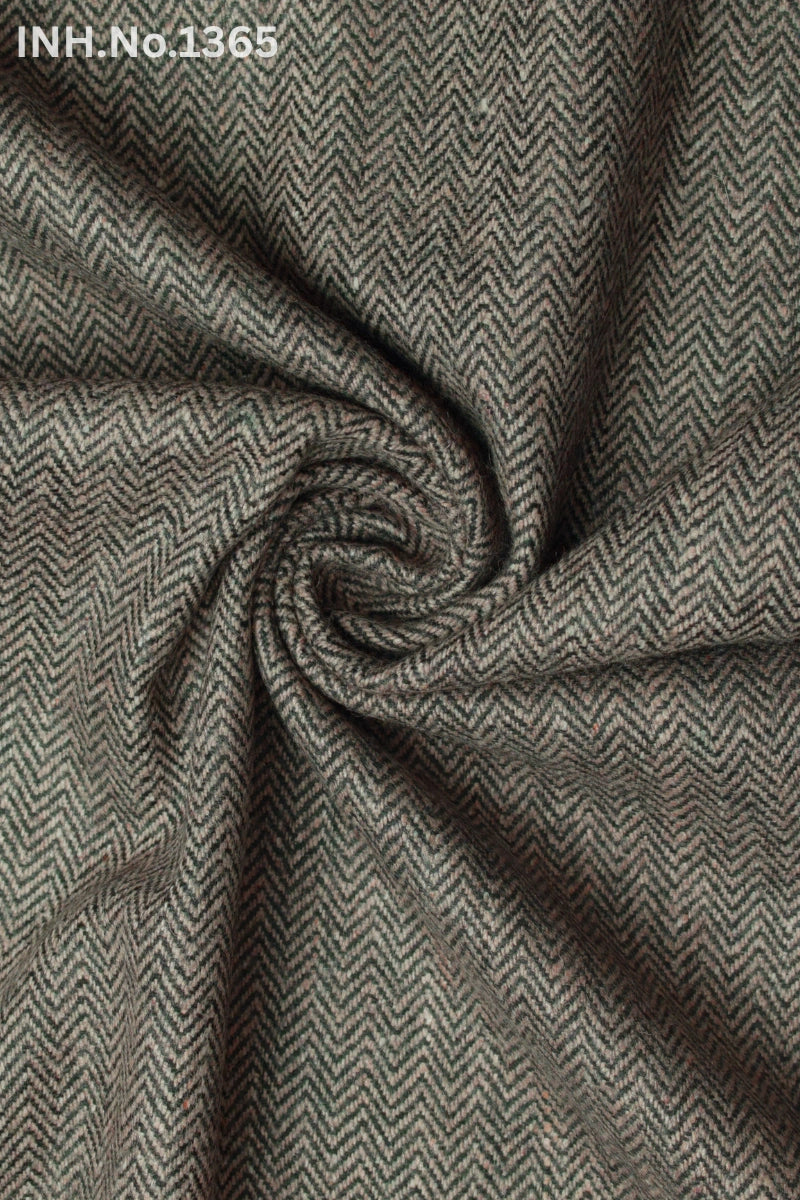 Men Off White and Black Herringbone Tweed Blazer – Classic Formal Winter Wear Coat