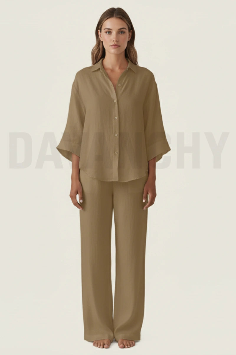 Relaxed-fit khaki outfit for women-Front