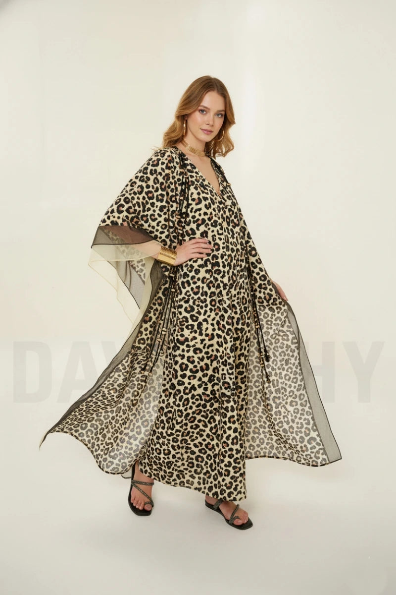 Relaxed Fit Women Kaftan Dress in Leopard Print -Side