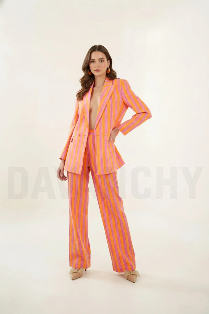 Stylish office wear outfit for women-Front